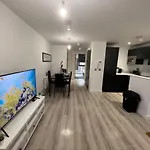 Liverpool City Centre Modern Apartment Baltic View